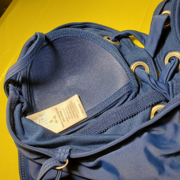 Time and Tru | One-Piece - Picture 4 of 4